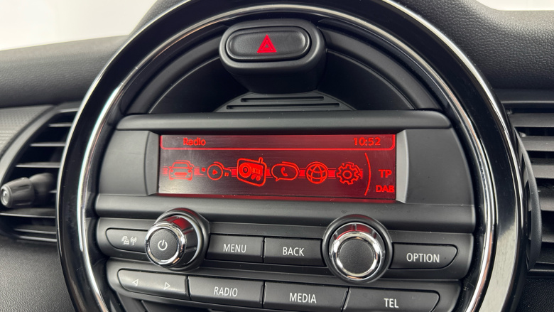 MINI Hatchback 1.5 Cooper 3dr Auto Petrol Hatchback